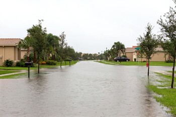 Flood Damage Restoration in La Barque Creek, Missouri by MCC Cleaning & Restoration